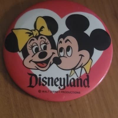 Vintage Disneyland Mickey Minnie Mouse Button Pin Heart Valentine 3.5" - Image 1