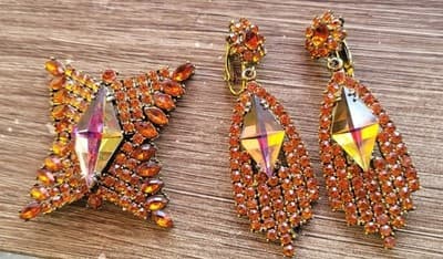 Vintage DeLizza & Elster Julianna Clip-on Earrings Brooch Aurora Borealis Set - Image 1