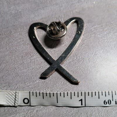 Victoria's Secret Silver Tone Open Heart Pin Brooch Lapel Pin Angel Wings Era - Thumbnail 4