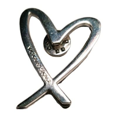 Victoria's Secret Silver Tone Open Heart Pin Brooch Lapel Pin Angel Wings Era - Image 1