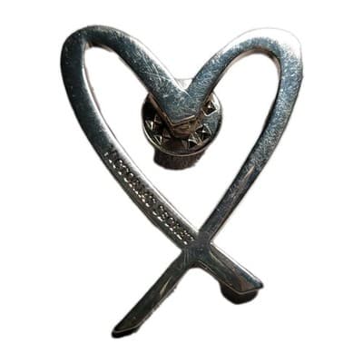 Victoria's Secret Silver Tone Open Heart Pin Brooch Lapel Pin Angel Wings Era - Thumbnail 2