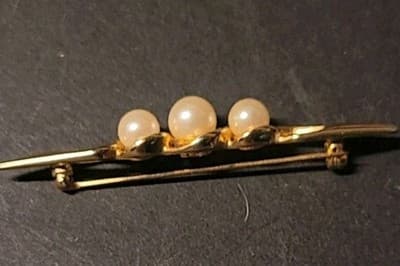 Vintage Gold Tone Pearl Bar Pin Brooch Signed TAT - Thumbnail 6