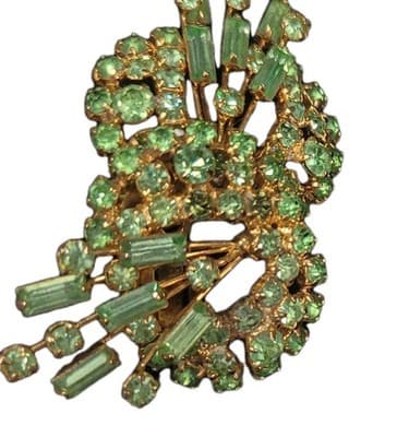 Vintage Green Rhinestone Clip Earrings Gold Tone Atomic Spray - Thumbnail 2