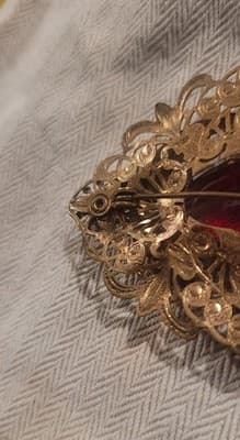 Victorian Revival Red Rhinestone Filigree Gold Tone Brooch 3" - Thumbnail 11