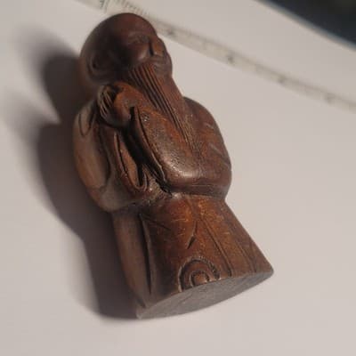 Vintage hand-carved wooden figurine Chinese scholar Netsuke Style Mini - Thumbnail 3