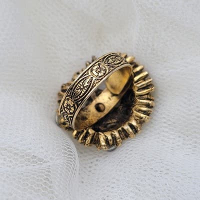Vintage Gold Tone Purple Rhinestone Cluster Dome Ring – Floral Band – Adjustable - Thumbnail 5