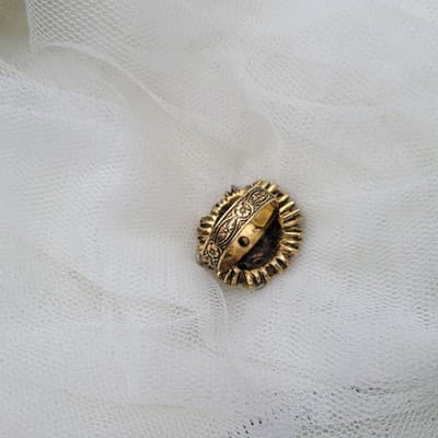Vintage Gold Tone Purple Rhinestone Cluster Dome Ring – Floral Band – Adjustable - Thumbnail 4