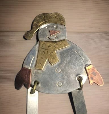 Vintage Mixed Metal Snowman Brooch Pin Dangle Legs Winter Holiday Christmas - Thumbnail 2