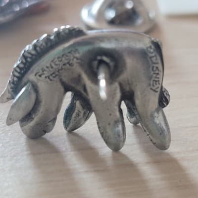 Danforth Pewter Eeyore Lapel Pin DISNEY Vintage Winnie The Pooh Character - Thumbnail 3