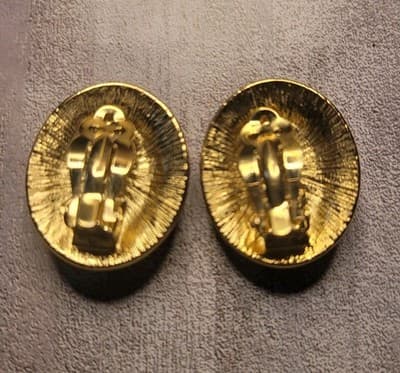 Vintage Mia Fiore Made in Italy Gold Tone Black Cabochon Rhinestone Clipon - Thumbnail 2