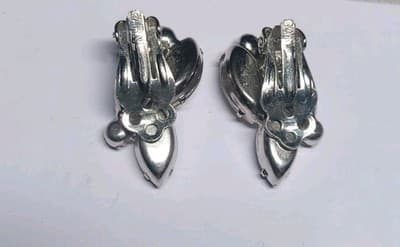 GARNE Vintage Silver Tone Marquis Baguette Clear Rhinestone Clip On Earrings - Thumbnail 5