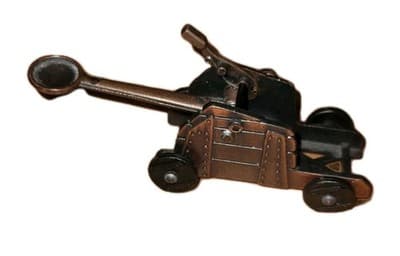 Vintage Midieval Catapult Pencil Sharpener Desk Ornament - Thumbnail 2