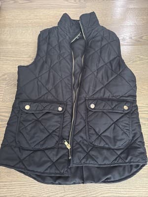 Quinn Quilted Sleeveless Full Zip Vest Black | Size: Small - Image 1