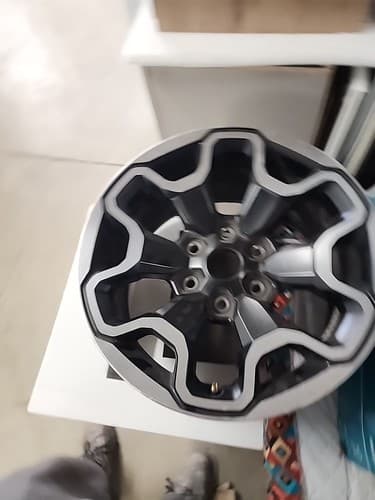 SINGLE 18 INCH WHEEL/RIM RAM TRX 1500 2021-2024 GENUINE OEM SATIN BLACK 95121 - Image 1