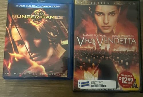 Movies DVD LOT Of 2 One Blu-Ray Disc - Image 1