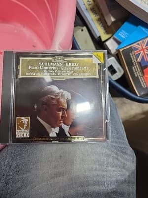 Schumann/Grieg: Klavierkonzerte (Piano Concertos) - Image 1