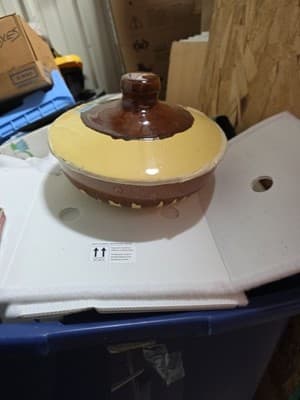 Vintage Watt Pottery #96 Yellow & Brown Drip Covered Casserole Dish 9" - Thumbnail 2