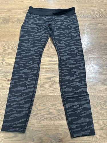 Under Armour Leggings Womens Size Large Heatgear Black Active - Image 1
