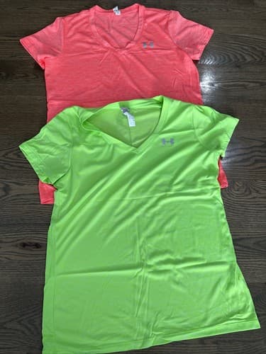 Under Armour Shirt Womens Medium V Neck Short Sleeve Athletic Logo 2 Pack - Image 1