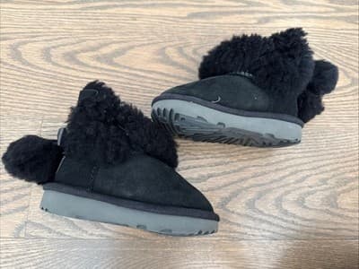 Toddler UGG Bow Boots Black - Size 6 - Genuine Sheepskin Fur - Thumbnail 4