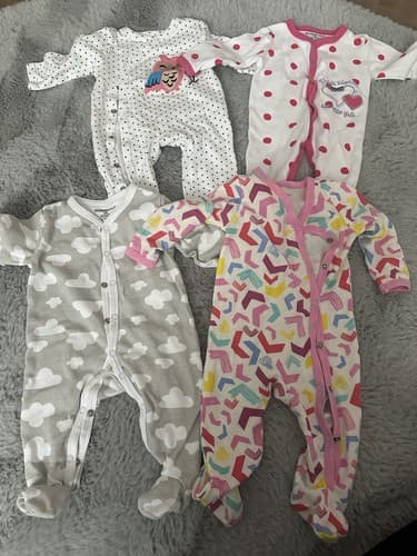 Baby Girl Lot Of 4 Clothes Sleepwear Long Sleeve Size 3months - Image 1