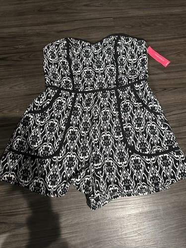 Xhilaration Large Romper Womens Black Sleeveless - Image 1