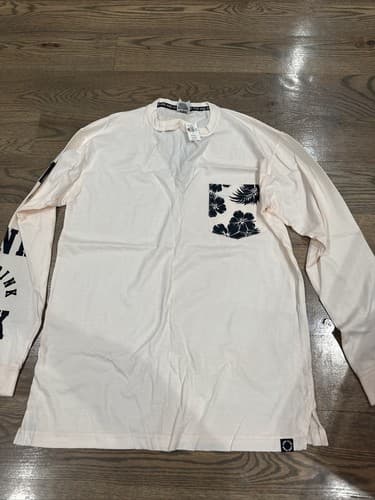 Victoria's Secret PINK Long Sleeve Shirt Size Small - Image 1
