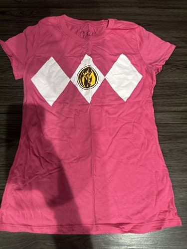 Mighty Fine Juniors Size medium T Shirt Top Print Graphic Color Pink - Image 1