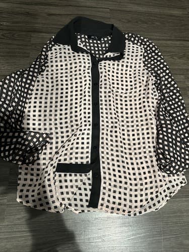 BCX Pink Button Down Women's Dress Shirt Long Sleeve Large - Image 1