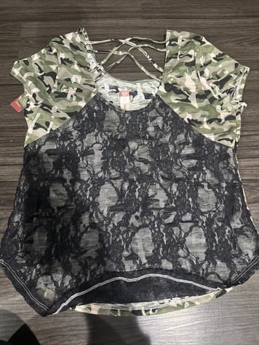 No Boundaries Juniors T-shirt With Lace Green Midnight Large (11-13) - Thumbnail 2