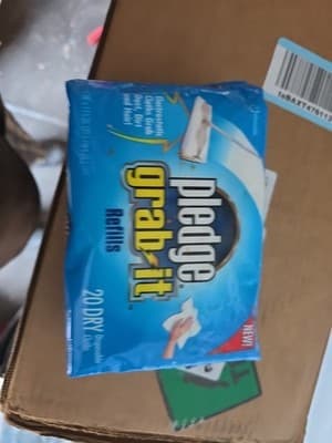 Pledge Grab It Dry Unscented Cloths - 20 Dry 8 in x 11.5 in Disposable Cloths* - Image 1