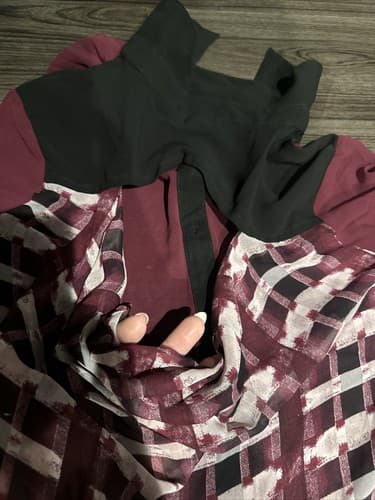 BCX Burgundy Button Down Women's Dress Shirt Long Sleeve Size Small Open Back - Thumbnail 3