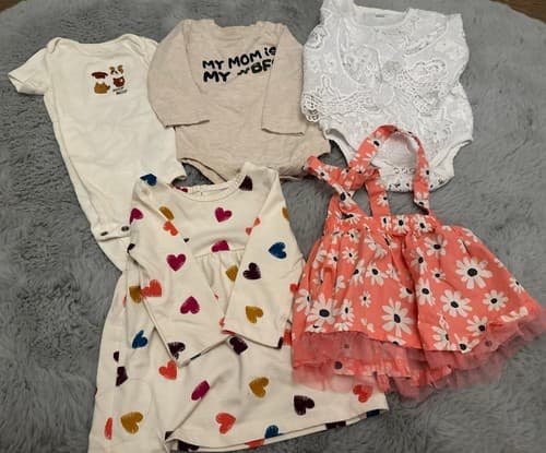 Baby Girl Lot Of 5 Clothes Size 6/9 Months - Image 1