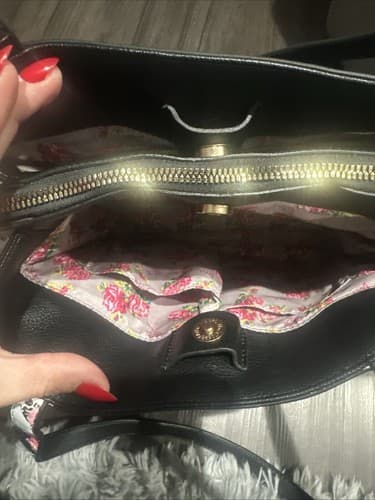 Betsey Johnson Floral Handbag Shoulder Bag Purse Magnetic Closure - Thumbnail 2