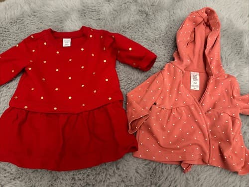 Baby Girl Lot Of 2 Clothes Long Sleeve Size 0/3 Months - Image 1