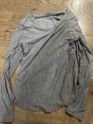 No Boundaries Gray Top Womens Juniors Large 11-13 Long Sleeve Pullover Shirt - Image 1