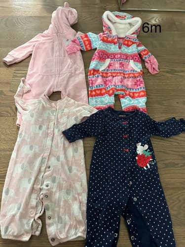Baby Girl Lot Of 4 Clothes One Piece Bodysuit Sleepwear Size 6 Months - Image 1