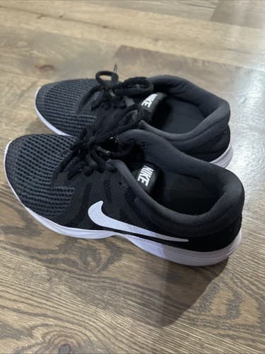 Nike Running Cross Training Size Youth 5 YW Black Shoes AQ4183-006 - Thumbnail 2