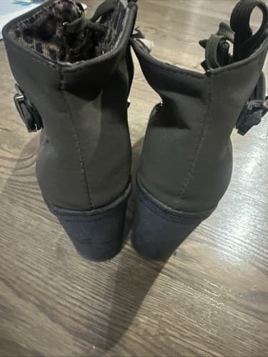 Ankle boots with heel size 38 (7.5) - Thumbnail 3