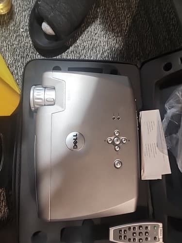 Dell 2300mp projector - Image 1