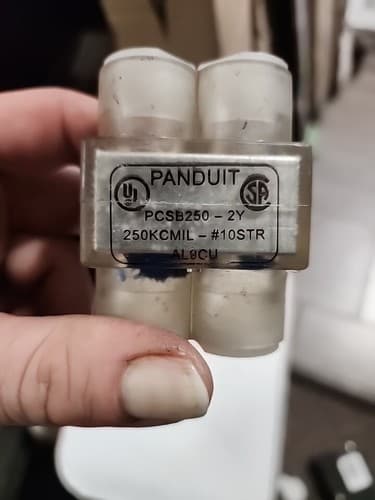 PANDUIT PCSB250-2Y - Connector (Multi-tap) - Image 1