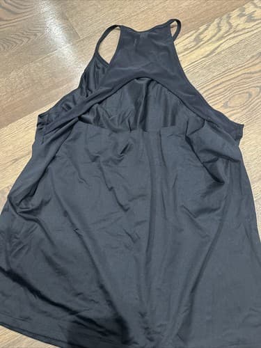 Under Armour Womens Active Tank Top Size Medium Black - Thumbnail 2