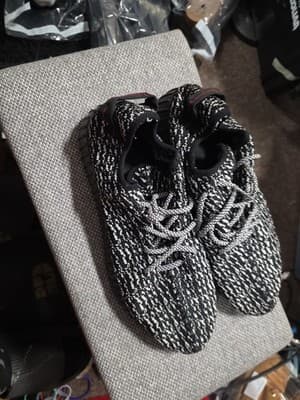 2015 adidas Yeezy Boost 350 “Pirate Black” - size 10 - Thumbnail 2