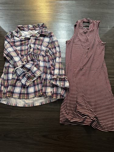 Lot Of 2 Dresses Girls Small Size 6/6x - Image 1