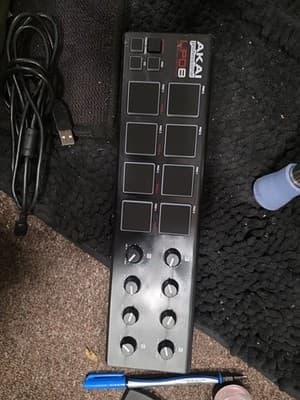 Akai Professional LPD8 MK2 Pad Controller - Image 1