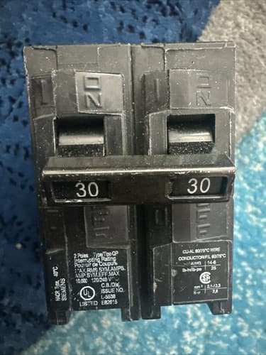 SIEMENS Q230 CIRCUIT BREAKER 30AMP, 2 POLE, 120/240V - Image 1