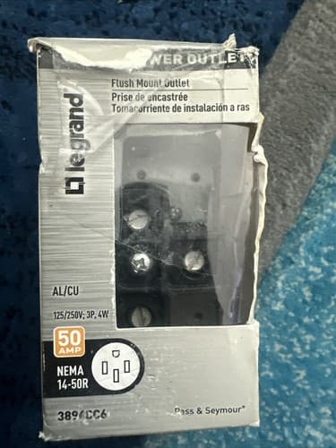 Pass & Seymour 3894CC6 Legrand Flush Mount Power Outlet NEMA 14-50R 125/250V 4W - Image 1