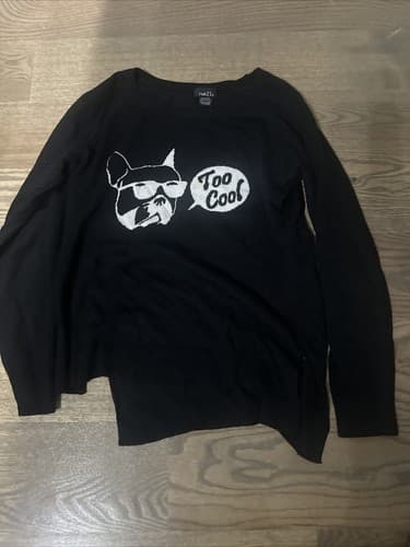 RUE 21 BLACK crew neck sweater Size Medium Juniors - Image 1