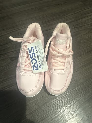 Girl's NEW Fila Pink Shoes Size 13 - Image 1