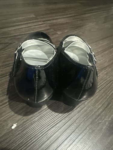 American Eagle Patient Leather Girls Shoes Size 11 - Thumbnail 2